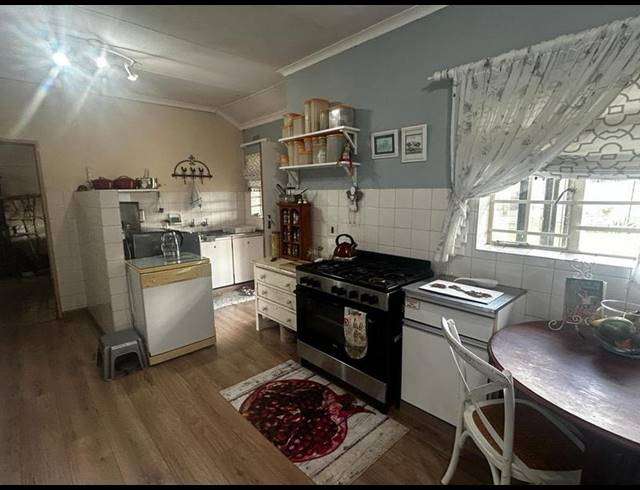 4 BEDROOM HOUSE FOR SALE IN FLORAPARK